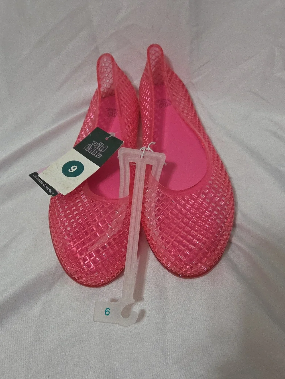Pink Jelly Shoes Woven Flats, Size 9, Memory Foam Insoles, New w/Tags Attached
